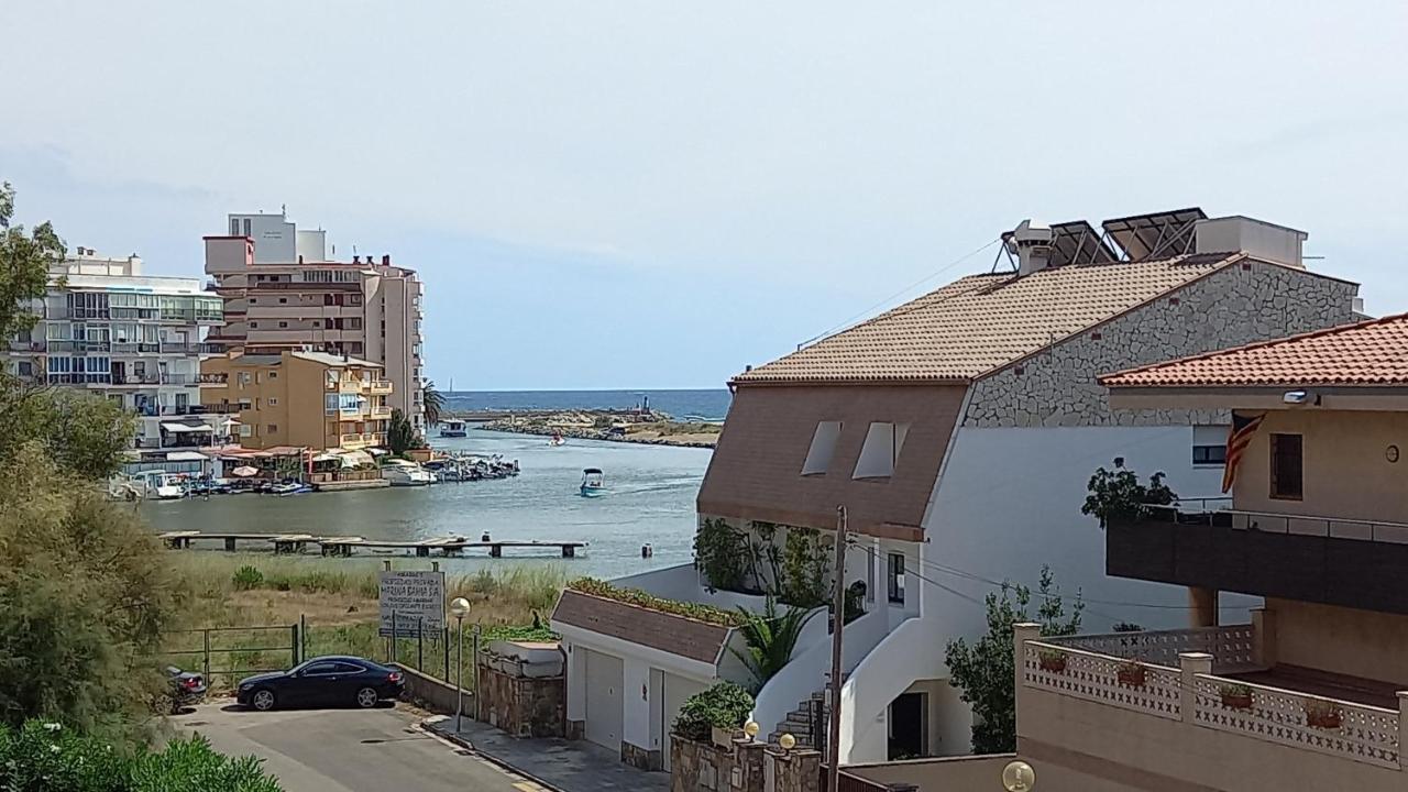 Estudio Roses Con Terraza, Vistas Canal Y Mar Dış mekan fotoğraf